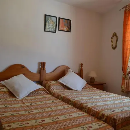 Holiday home Piscina Privado,12 Personasdenia